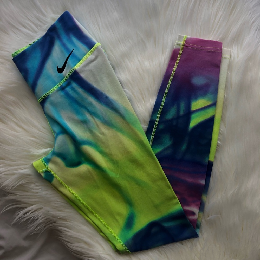 ❌SOLD❌ Nike Pants NWOT - Picture 2 of 7